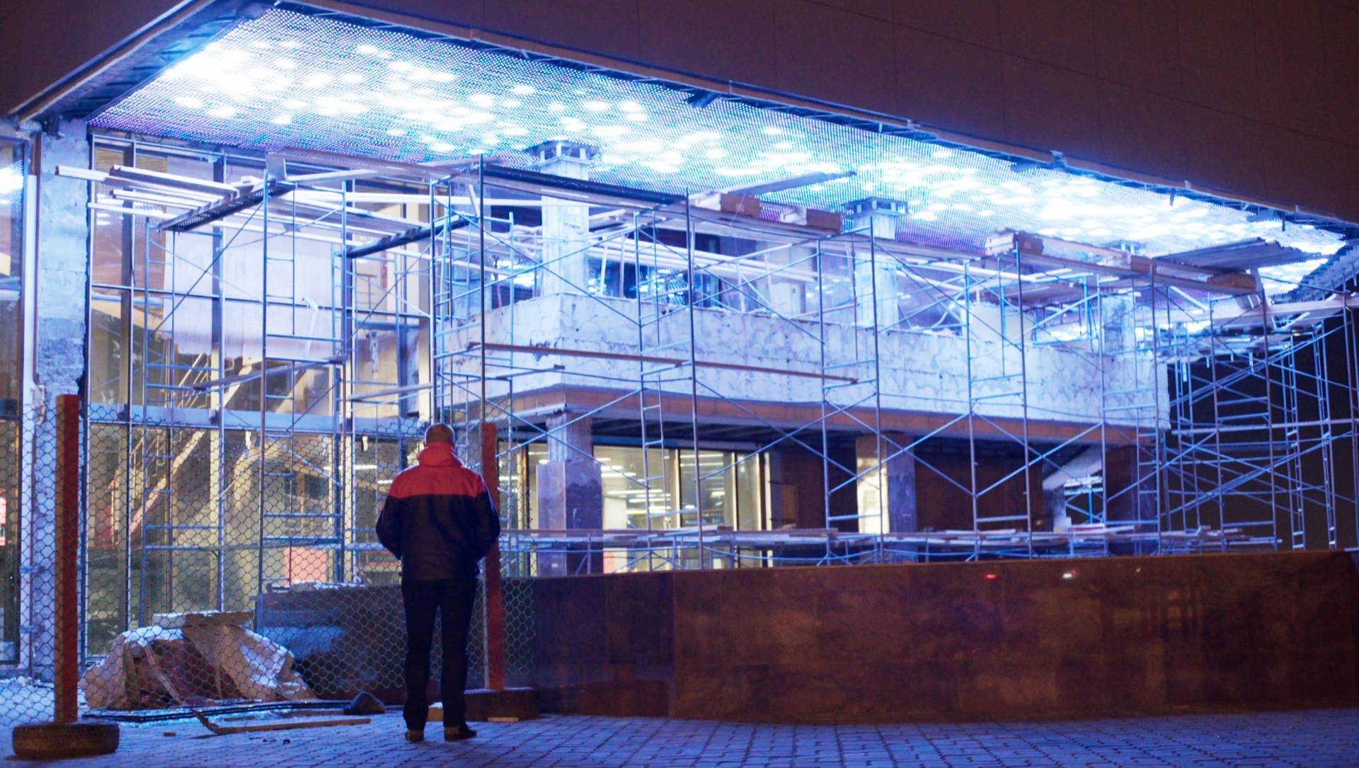 Light installation under construction in Krasnoyarsk